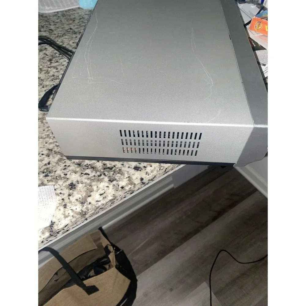 Samsung DVD-V4600C DVD/VCR 4 Head Hi-Fi‎ Combo Player, No Remote/AV PARTS&REPAIR